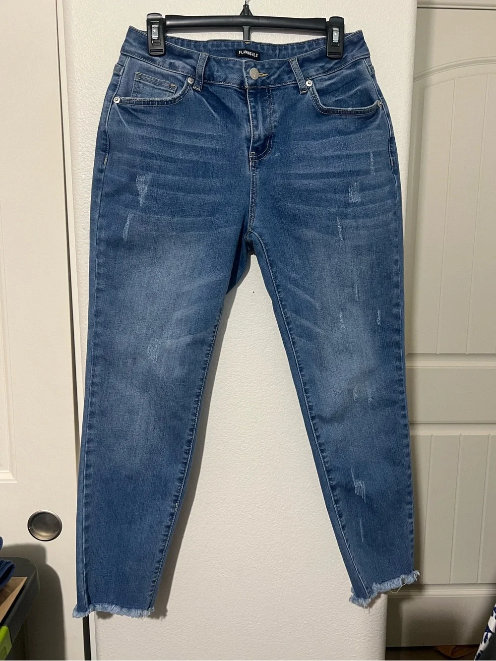Women's Dark Blue Flamingals Ankle Cropped Distressed Jeans